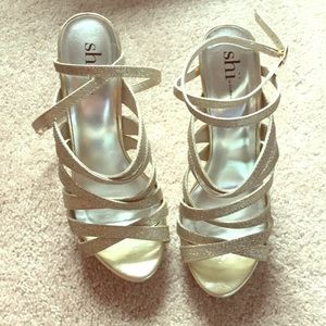 SHI by Journeys Prom shoes